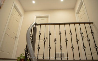 165 Stephenson Crescent • Richmond Hill, ON photo 9
