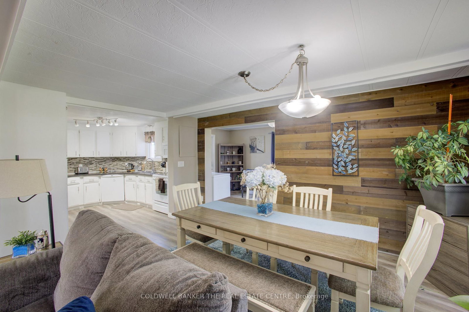 36 Linden Lane • Innisfil, ON photo 11