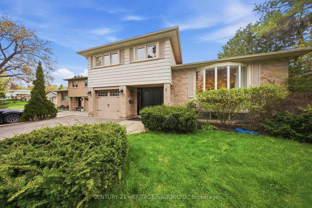 7 Cedar Crescent