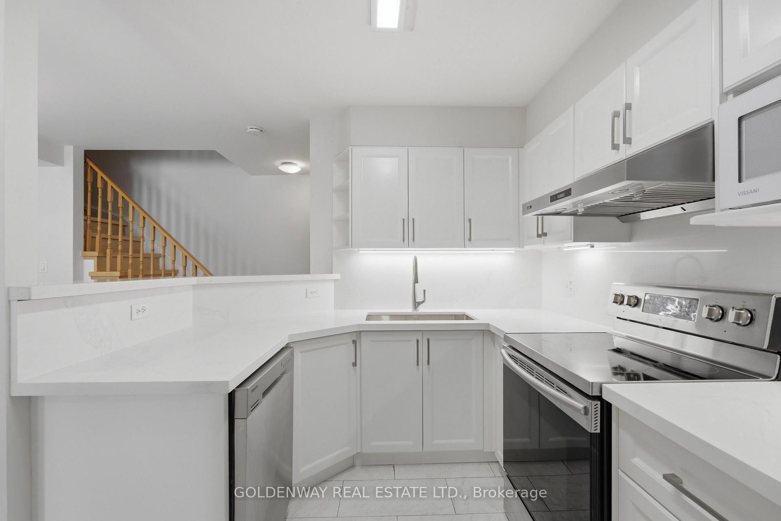 151 Townsgate Drive • #63 • Vaughan, ON photo 3