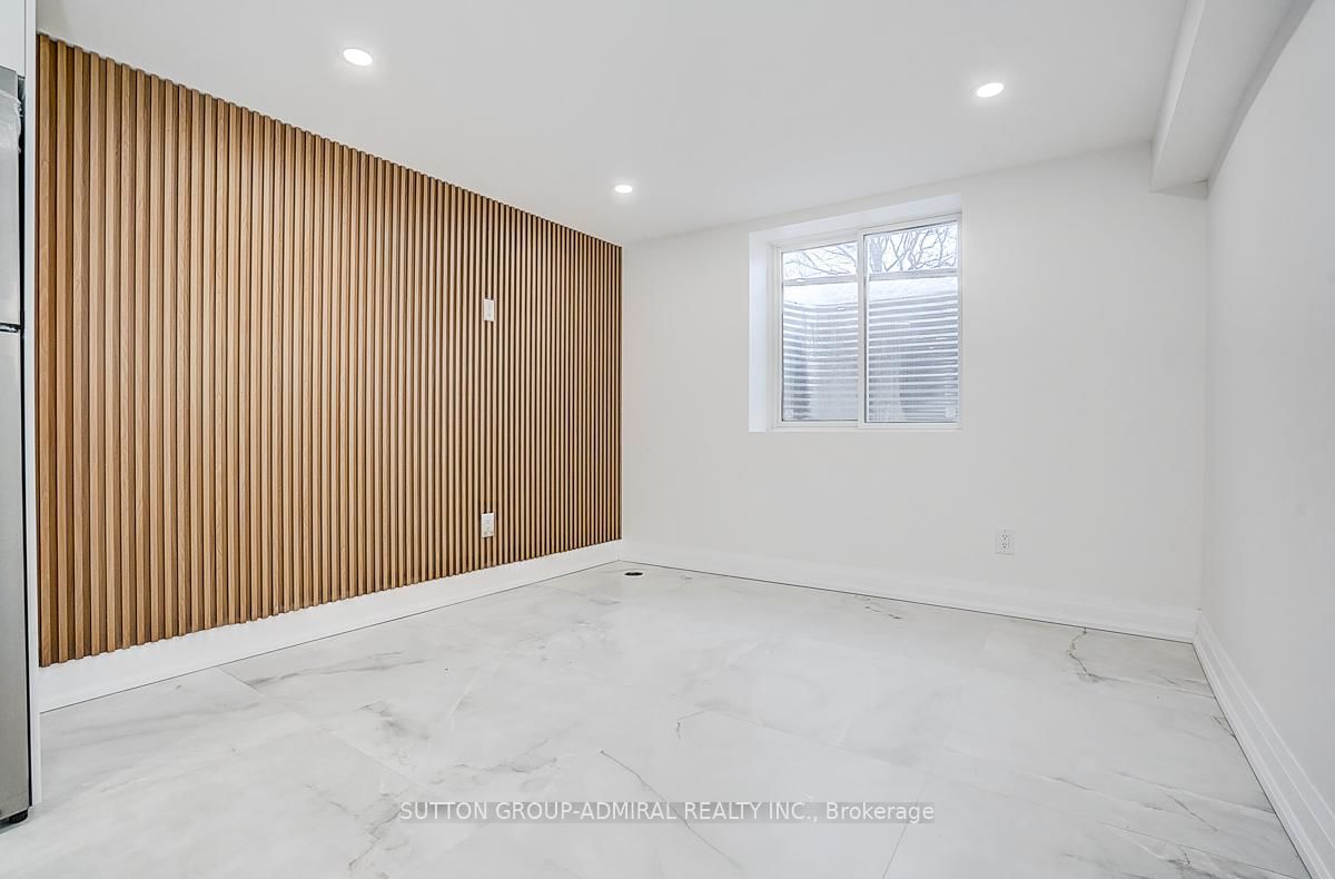 176 Cherrywood Drive • Newmarket, ON photo 10