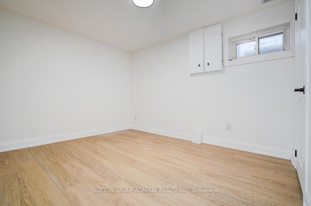 176 Cherrywood Drive • Newmarket, ON photo 12