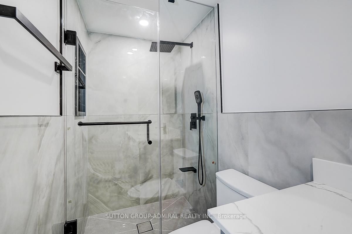 176 Cherrywood Drive • Newmarket, ON photo 16