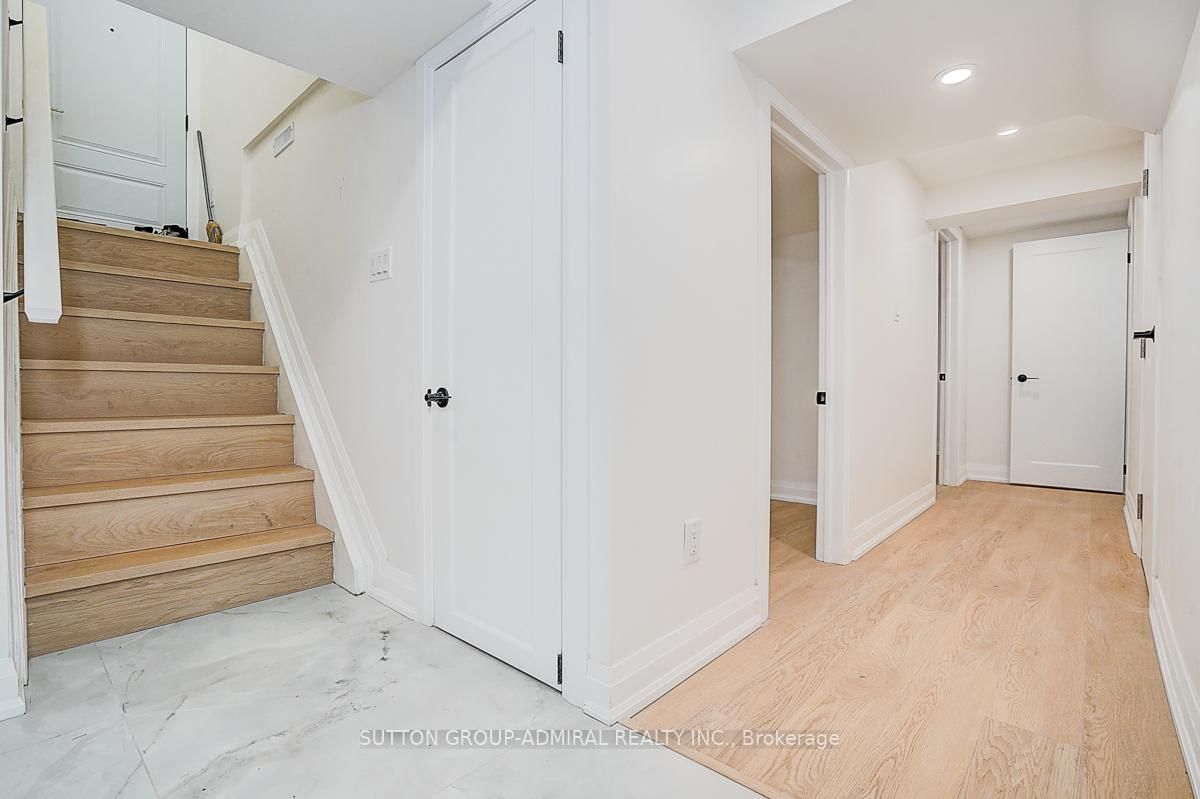 176 Cherrywood Drive • Newmarket, ON photo 17