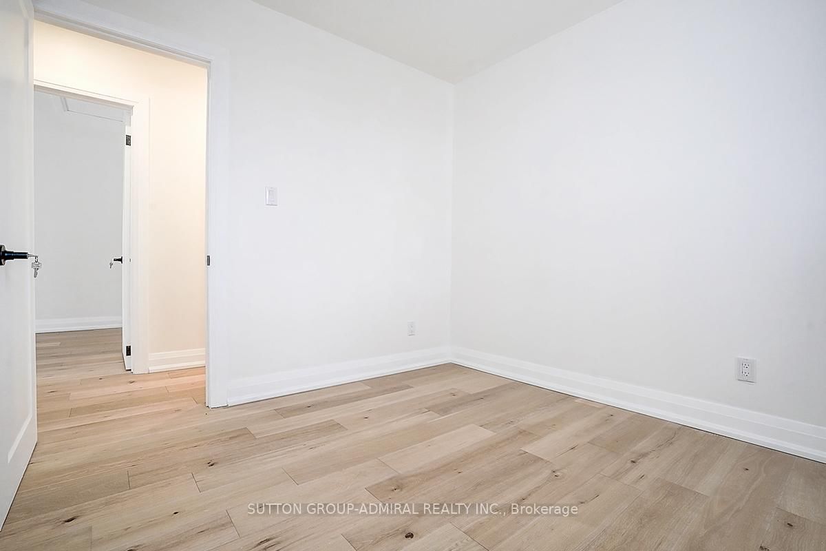 176 Cherrywood Drive • Newmarket, ON photo 49