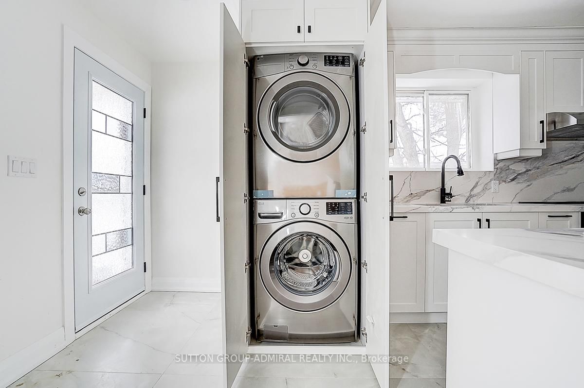 176 Cherrywood Drive • Newmarket, ON photo 50