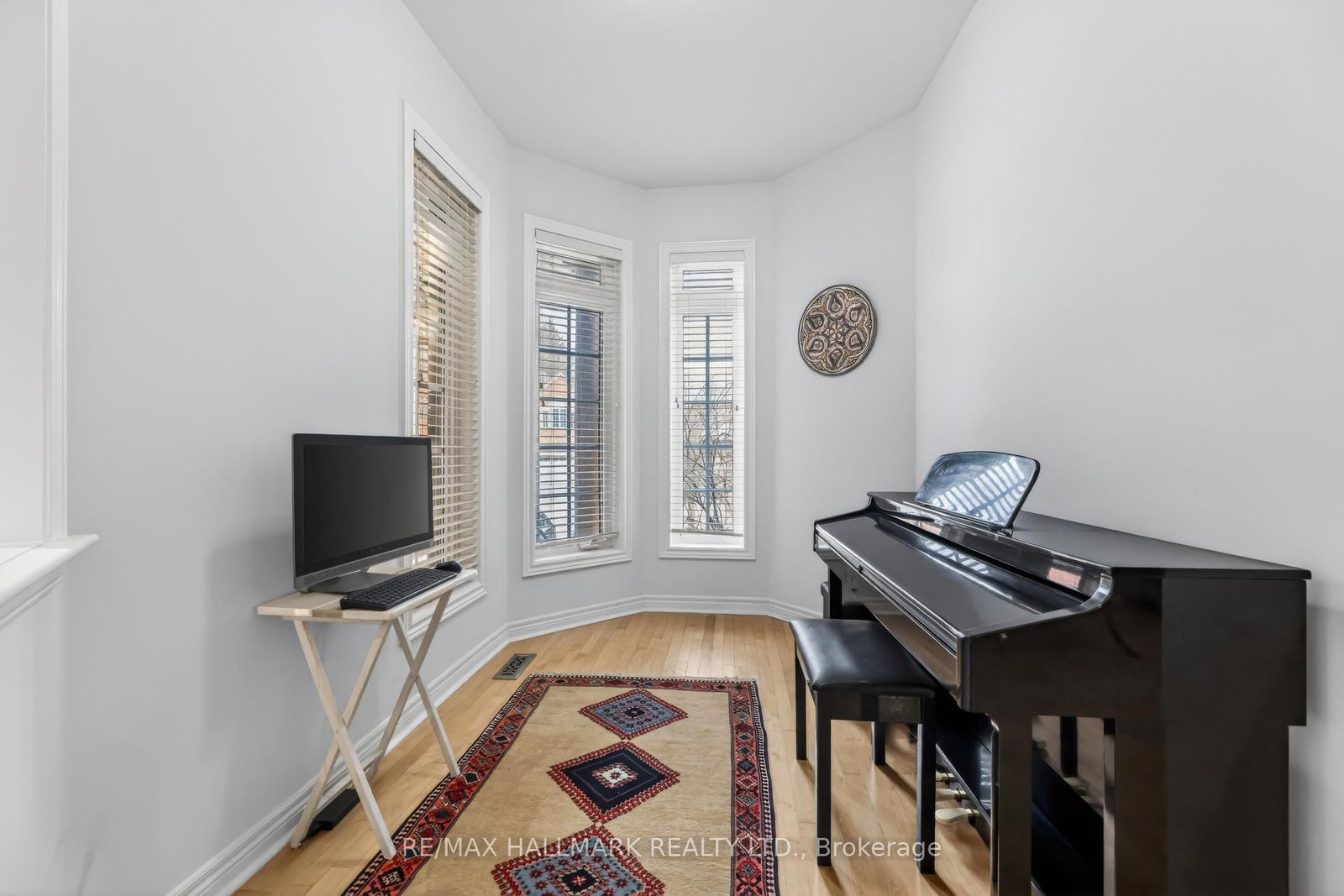 76 Westbury Court • Richmond Hill, ON photo 8