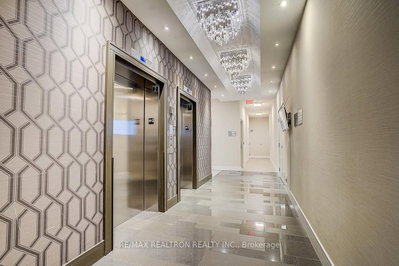 Unit SW 321 — 9191 Yonge Street — photo 6