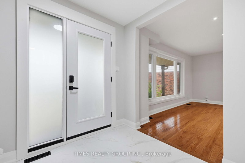 75 Beswick Dr photo 4