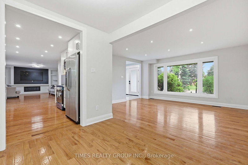 75 Beswick Dr photo 5