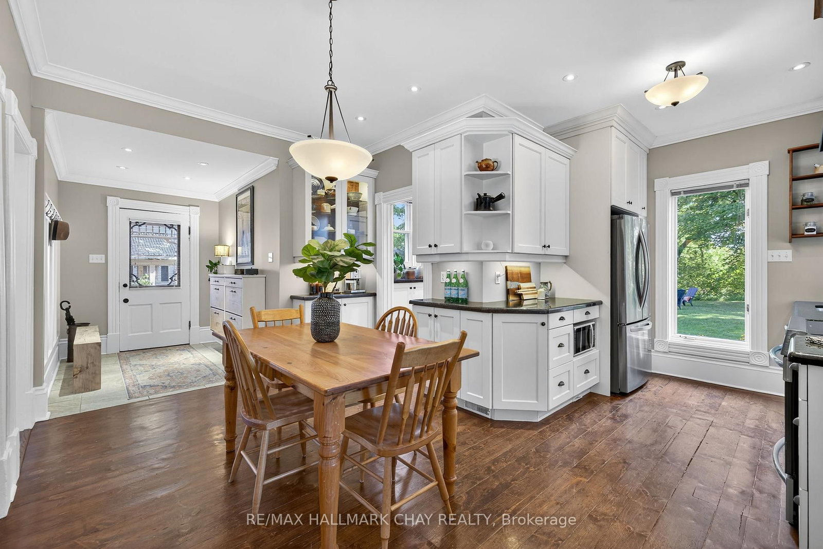 221 Prospect Street • Newmarket, ON photo 11