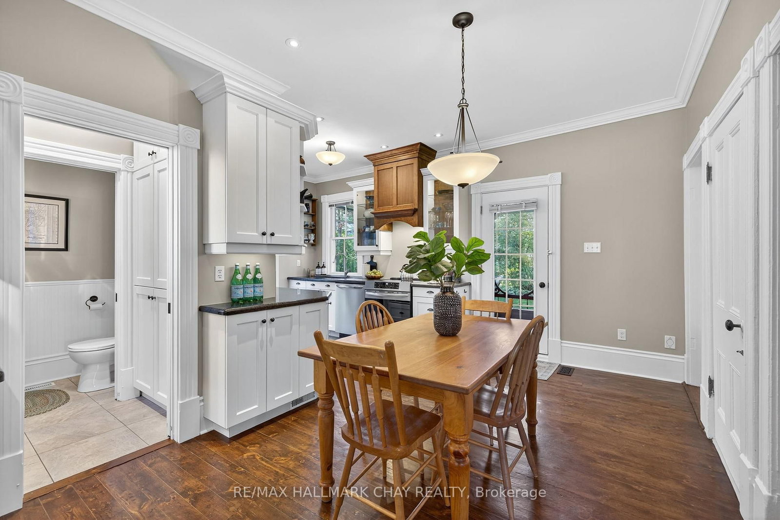221 Prospect Street • Newmarket, ON photo 14