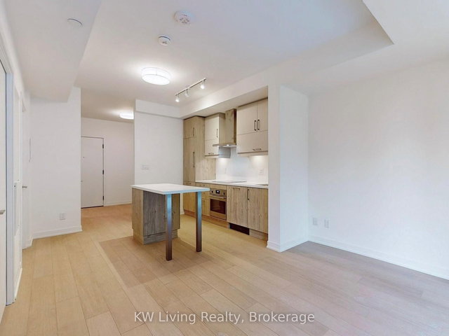 502 - 292 Verdale Crossing