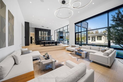 29 Greenside Drive • King, ON photo 8