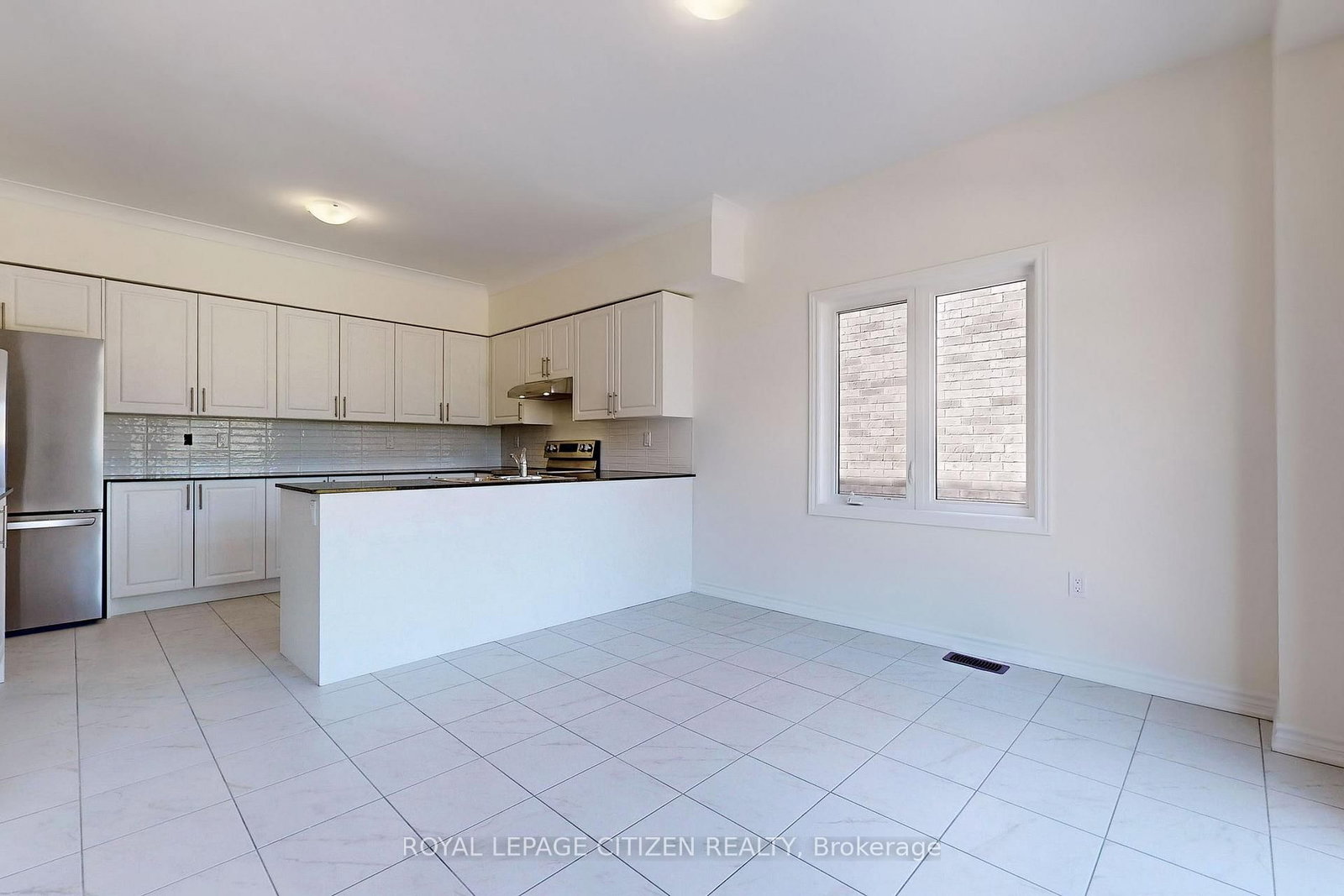 140 Hawkins Street • Georgina, ON photo 18