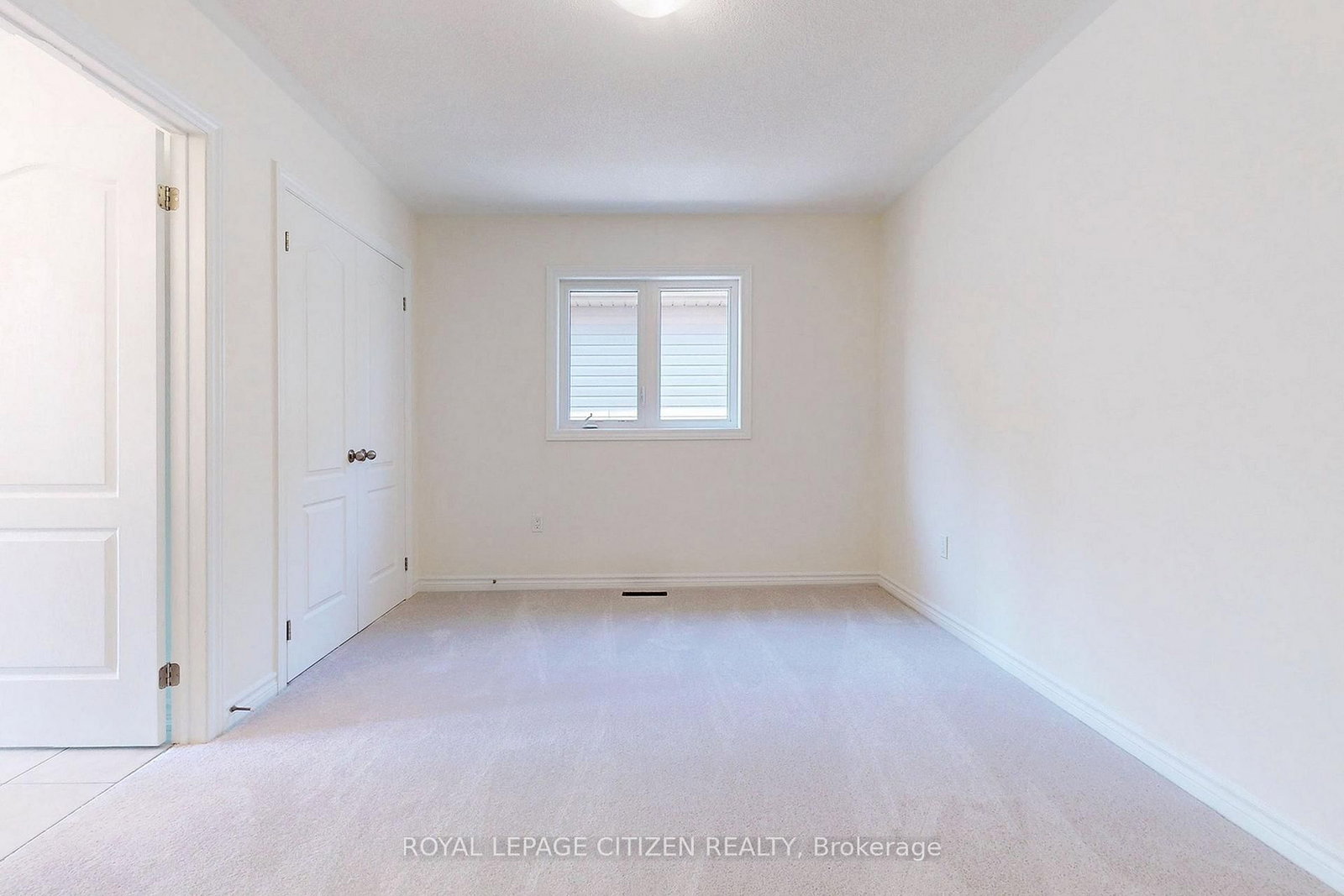 140 Hawkins Street • Georgina, ON photo 32