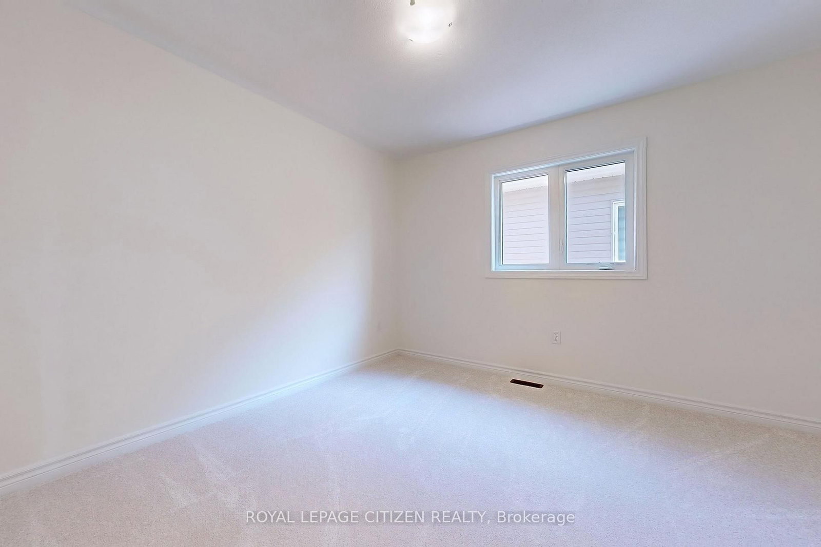 140 Hawkins Street • Georgina, ON photo 39