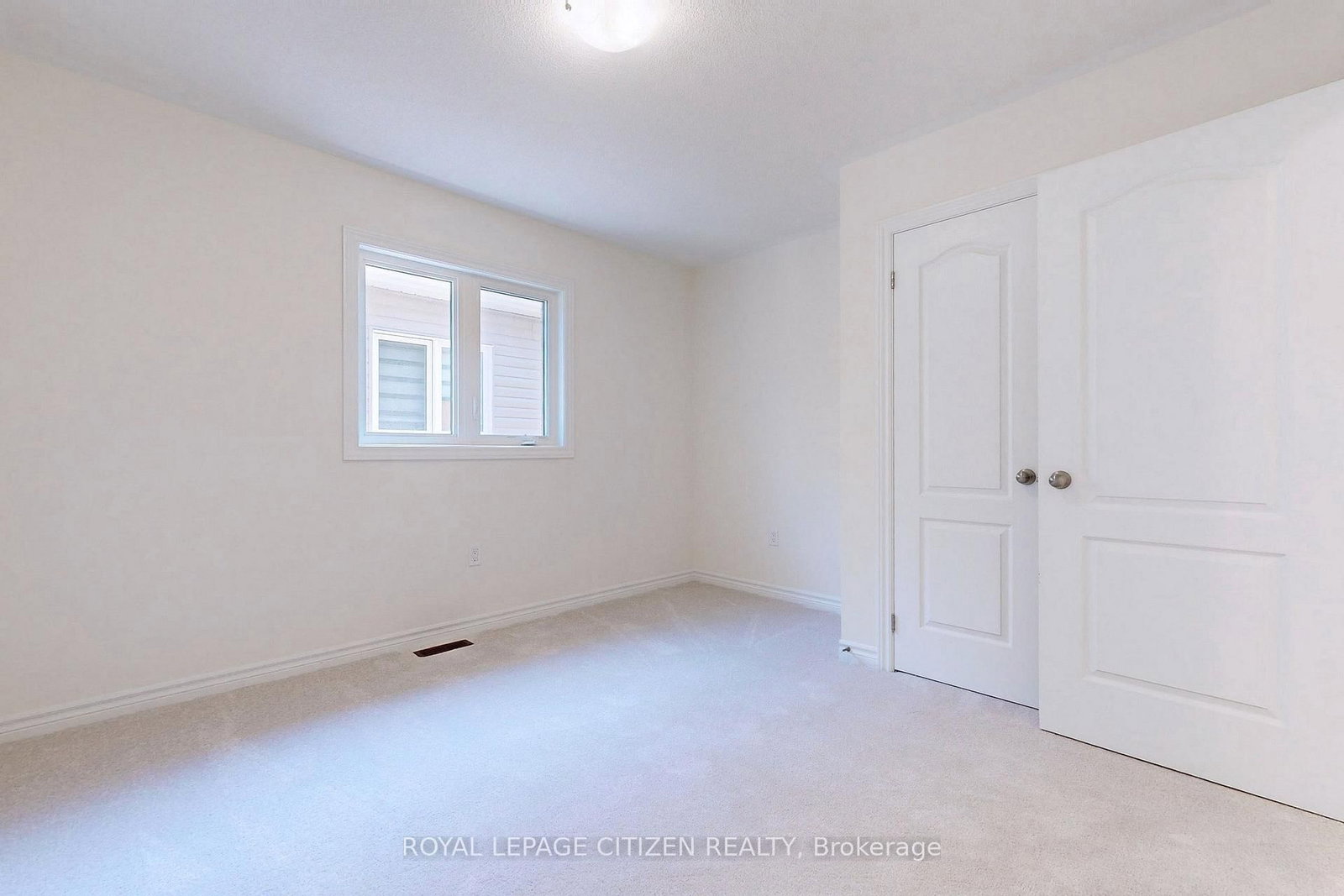140 Hawkins Street • Georgina, ON photo 41