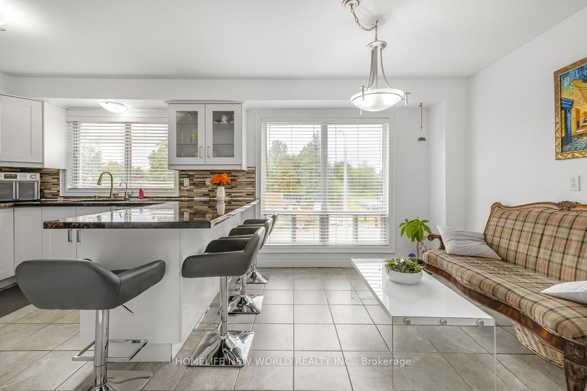 61 Poplar Crescent • Aurora, ON photo 11
