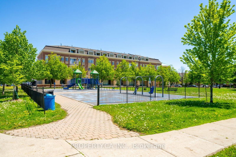 A206 - 15 Cornell Meadows Avenue