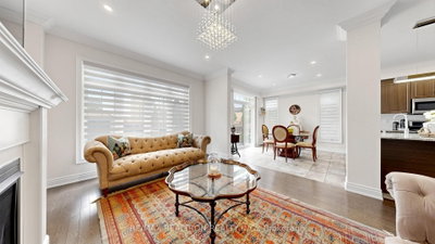18 Ladder Crescent • East Gwillimbury, ON photo 9