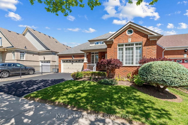 41 Manorwood Drive