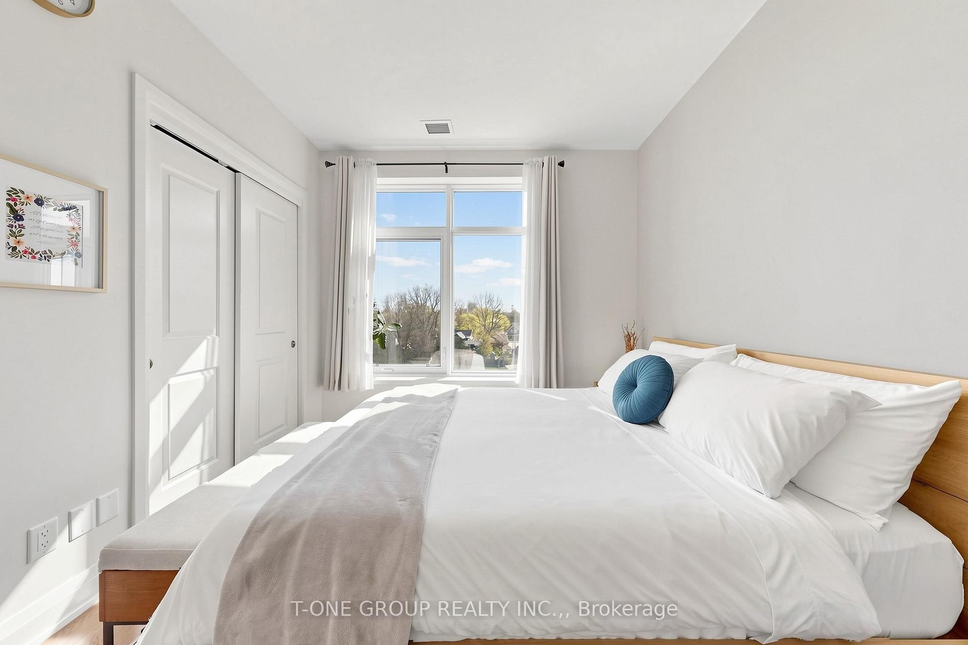 15277 Yonge Street, Unit 602A
