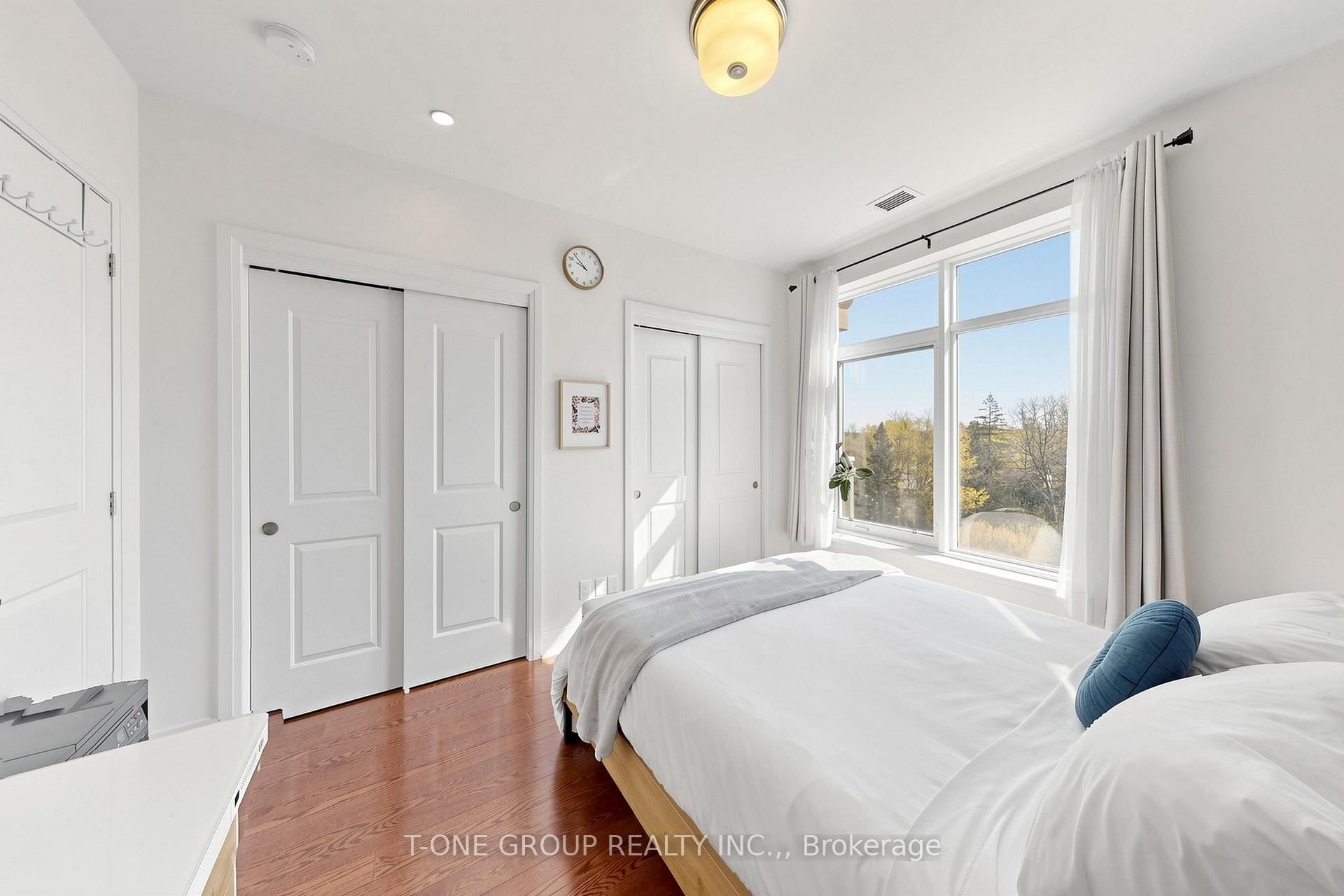 15277 Yonge Street, Unit 602A