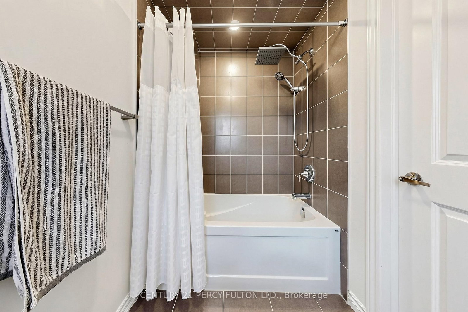 166 Ferragine Crescent • Bradford West Gwillimbury, ON photo 26