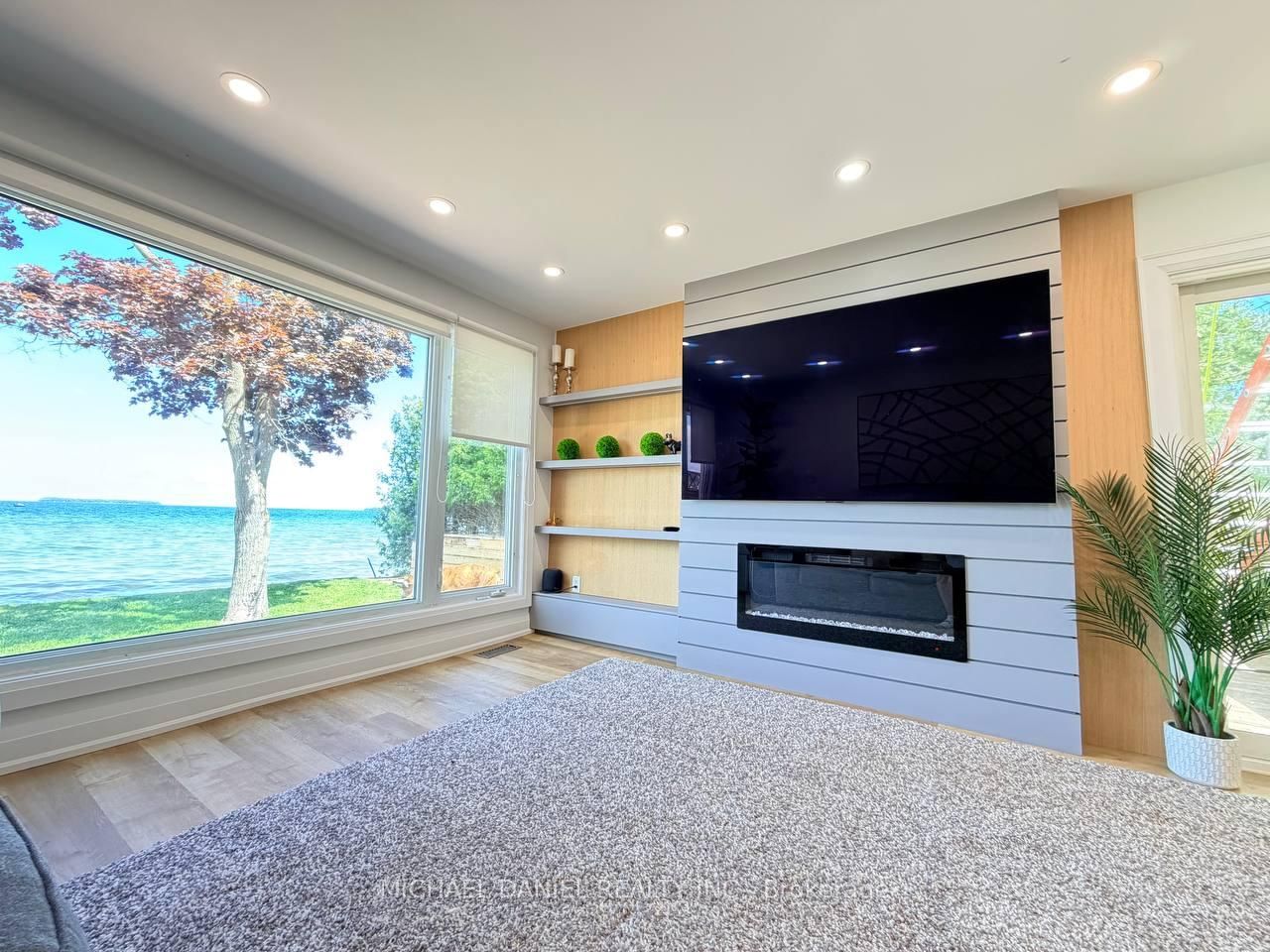 1727 Cedar Grove Avenue • Innisfil, ON photo 3