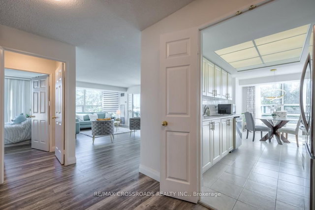 304 - 7825 Bayview Avenue