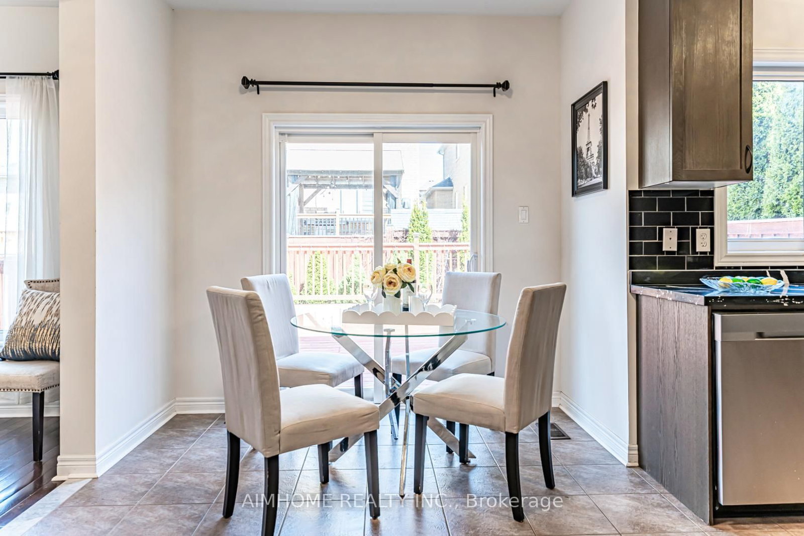 223 Emma Broadbent Court • Newmarket, ON photo 20