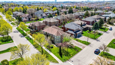 2 Schooner Court