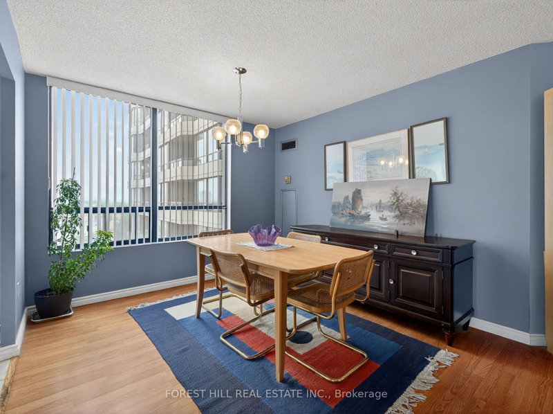 1014 - 7460 Bathurst Street