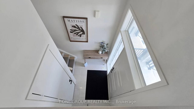 20 Pantheon Lane