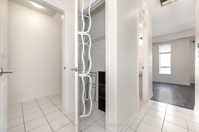 3 - 125 Kayla Crescent