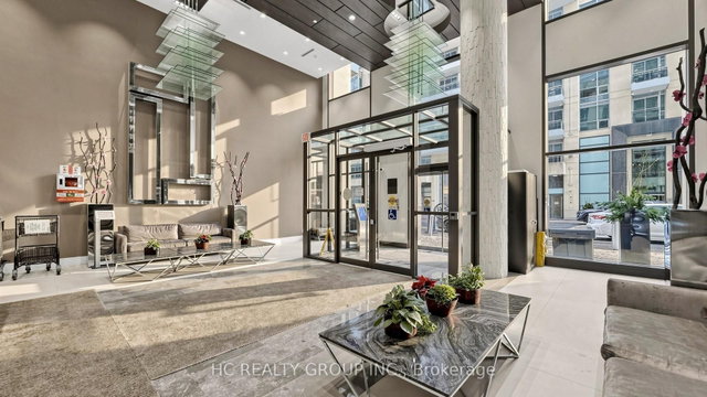 907 - 9205 Yonge Street
