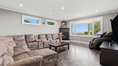 165 Lake Drive E • Georgina, ON photo 9