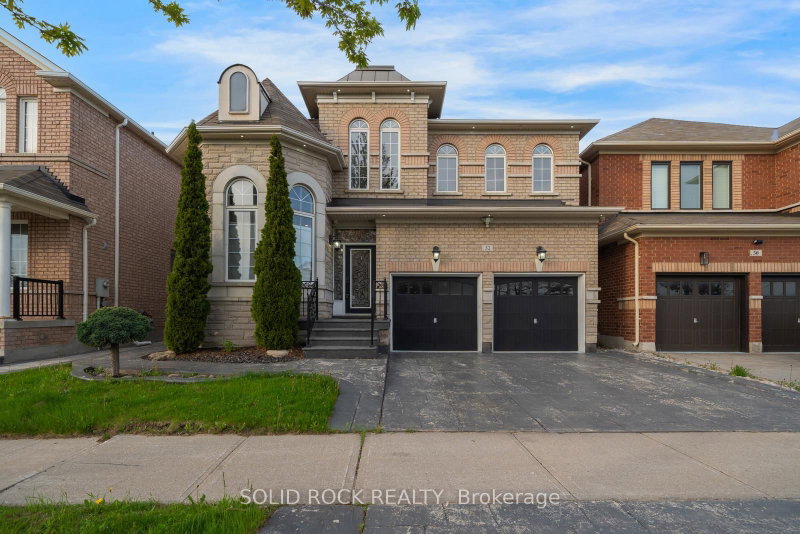 32 Albert Roffey Crescent