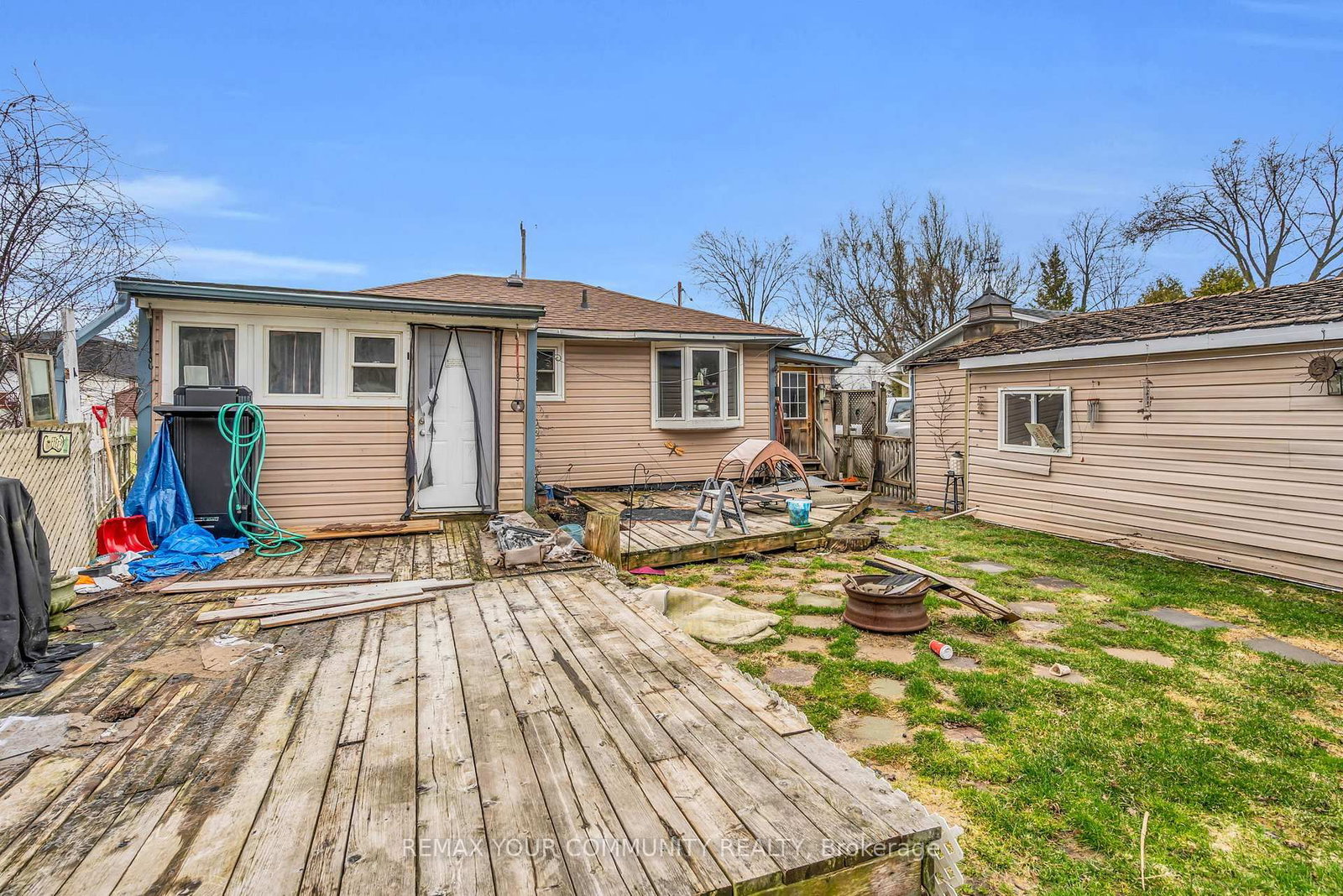 Listing Image 7