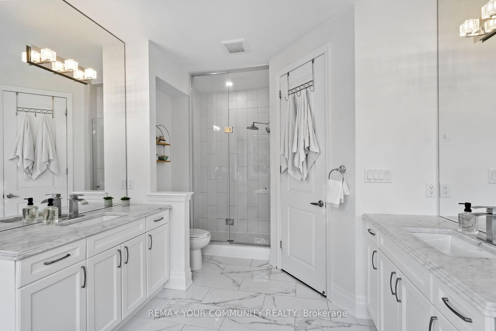 106 Forest Grove Court • Aurora, ON photo 28