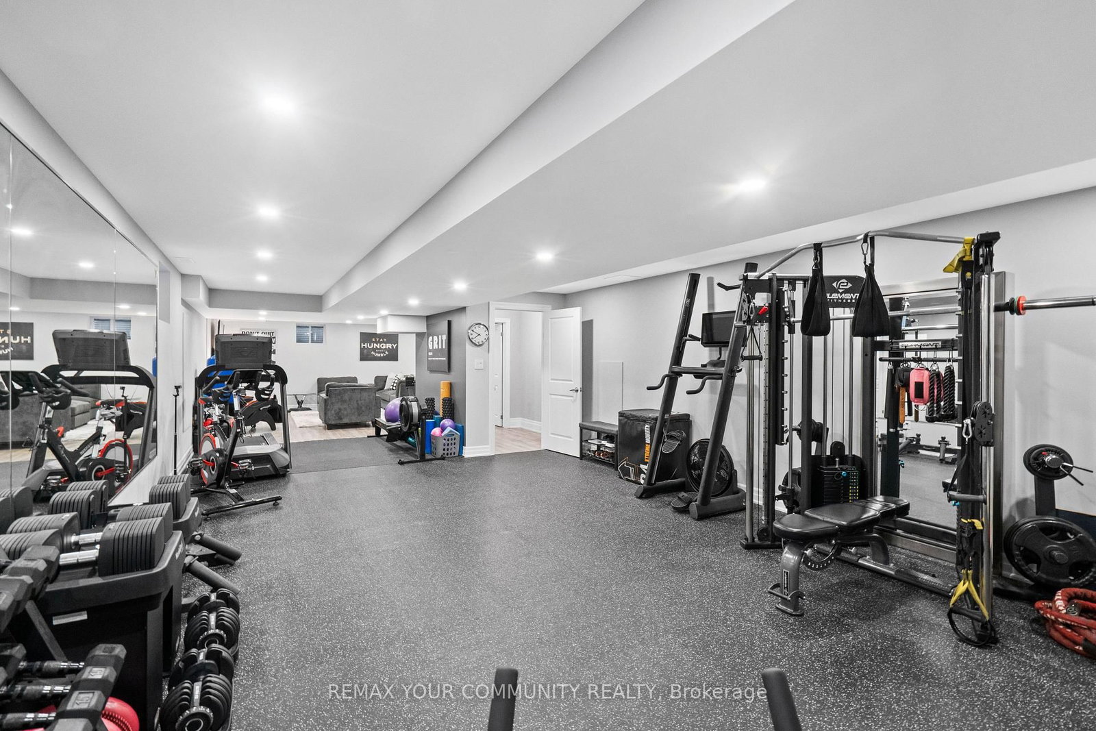 106 Forest Grove Court • Aurora, ON photo 37