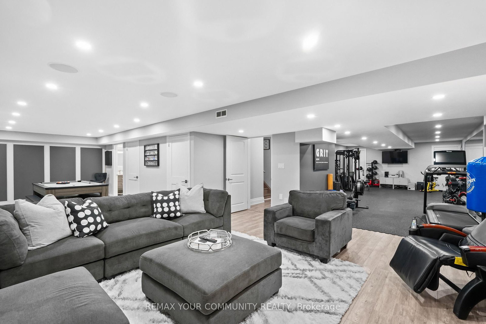 106 Forest Grove Court • Aurora, ON photo 39