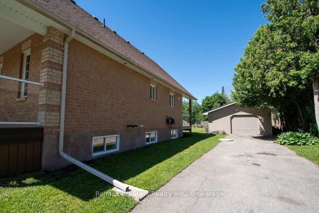 48 Brule Lakeway • Georgina, ON photo 35
