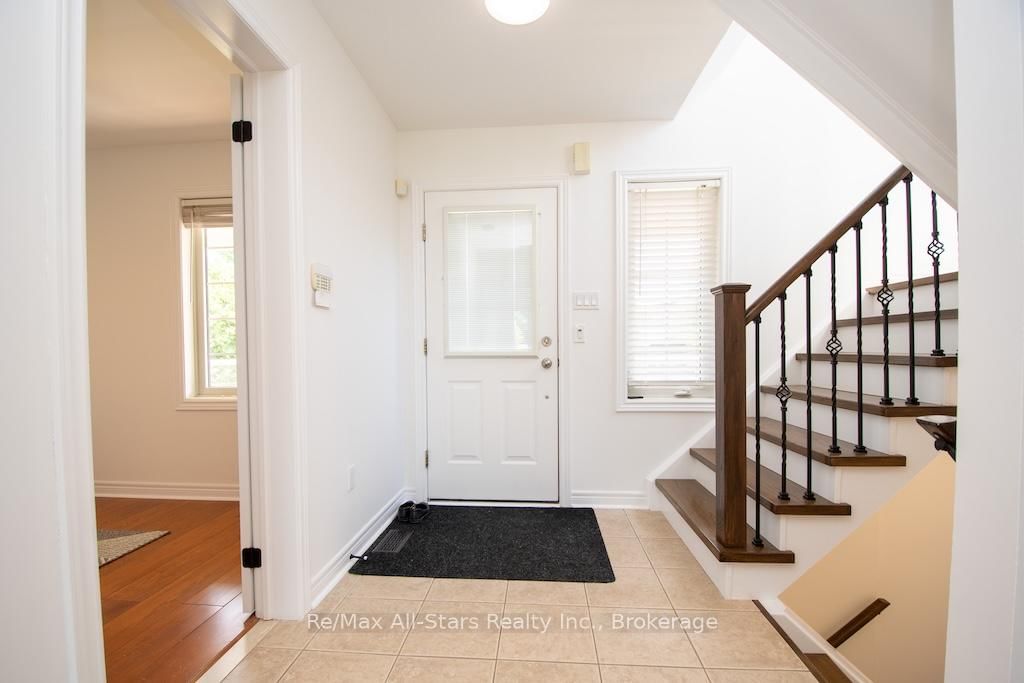 48 Brule Lakeway • Georgina, ON photo 9