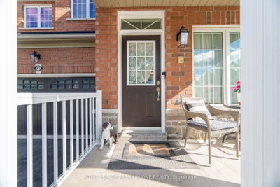 62 Lost Pond Crescent • Whitchurch-Stouffville, ON photo 5
