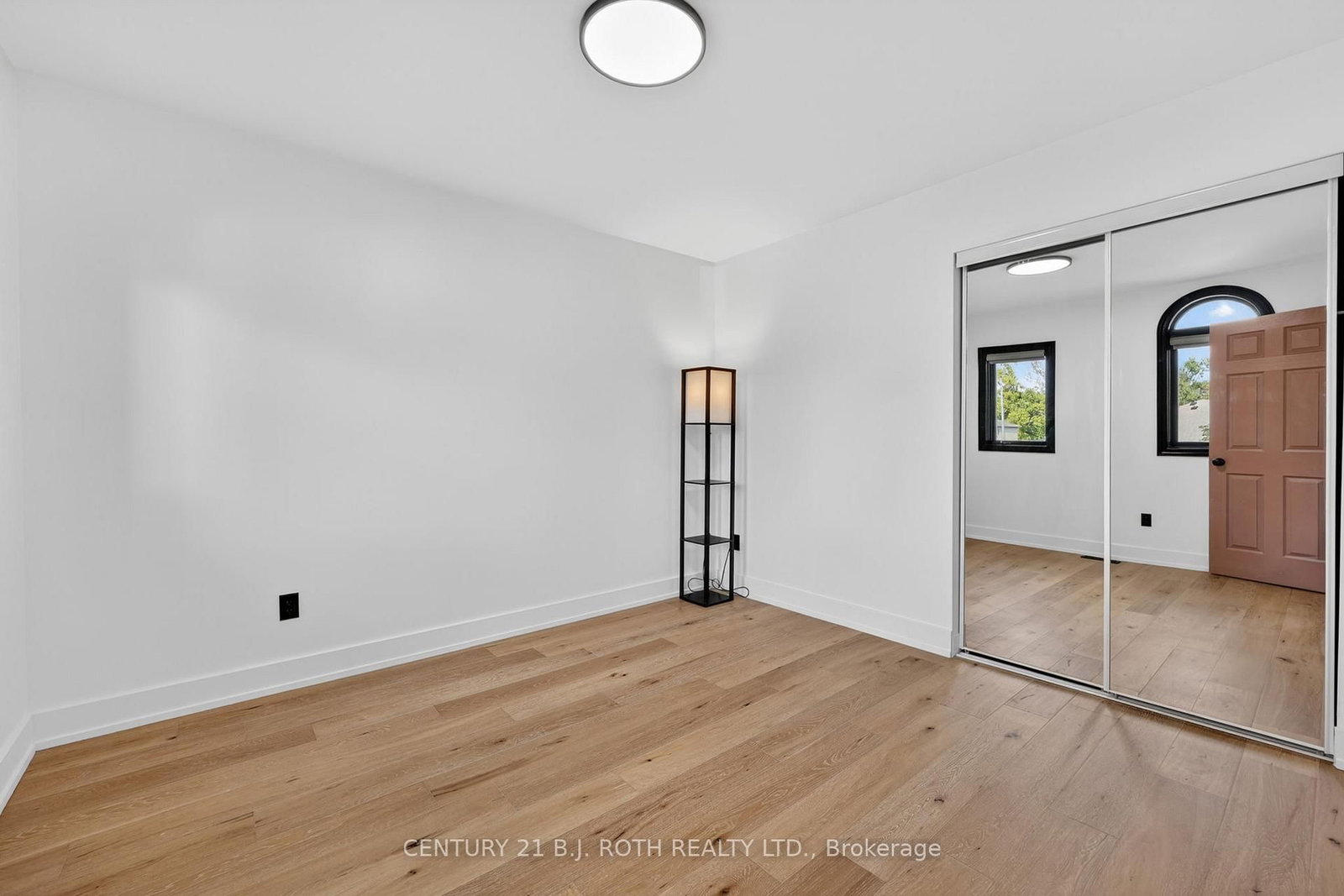1077 CORRIE Street • Innisfil, ON photo 31