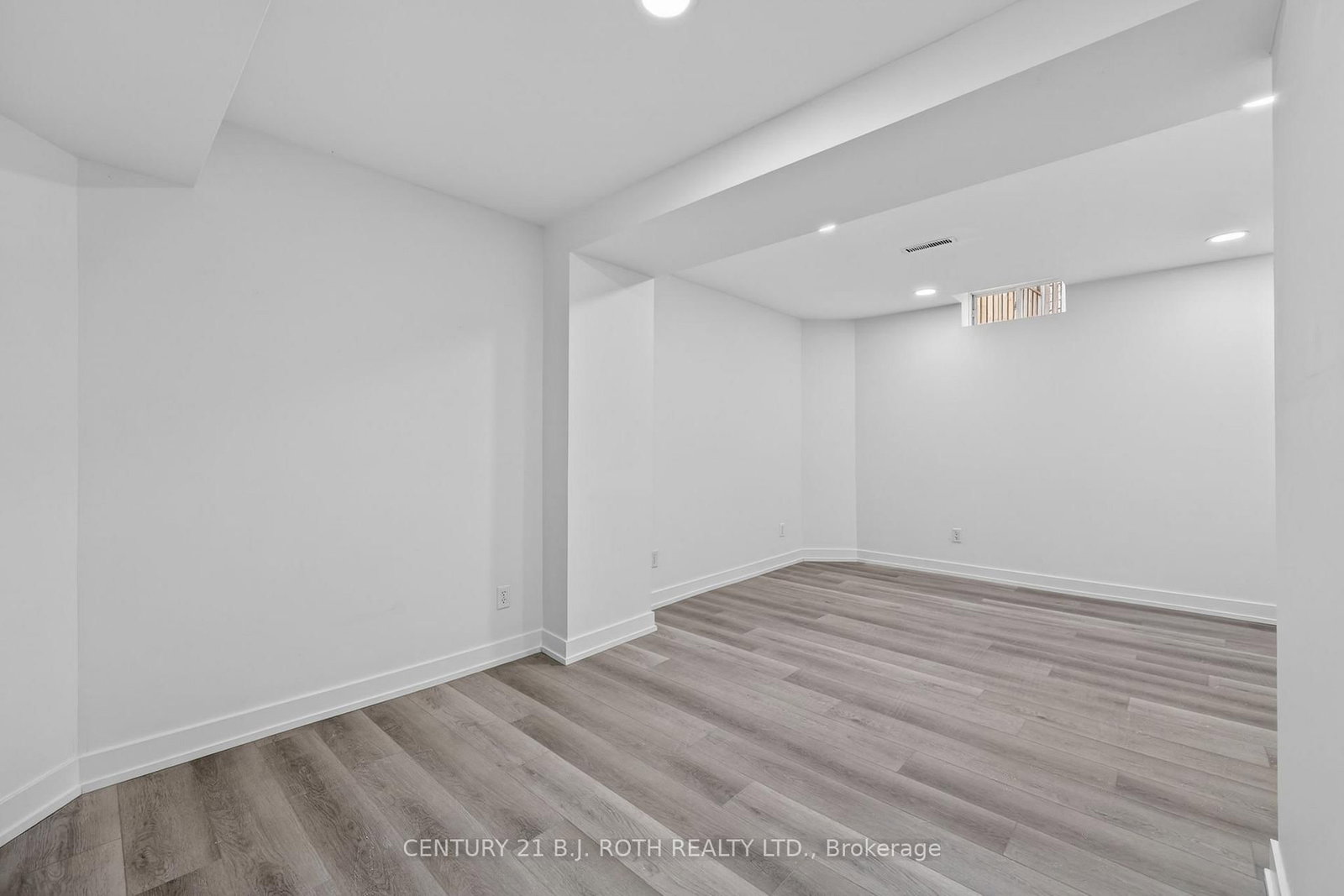 1077 CORRIE Street • Innisfil, ON photo 39