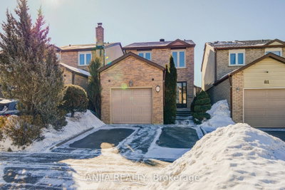 83 McClintock Crescent