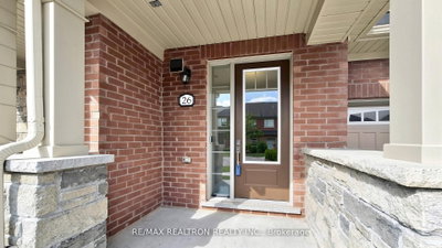 26 Flower Garden Trail • Whitchurch-Stouffville, ON photo 4